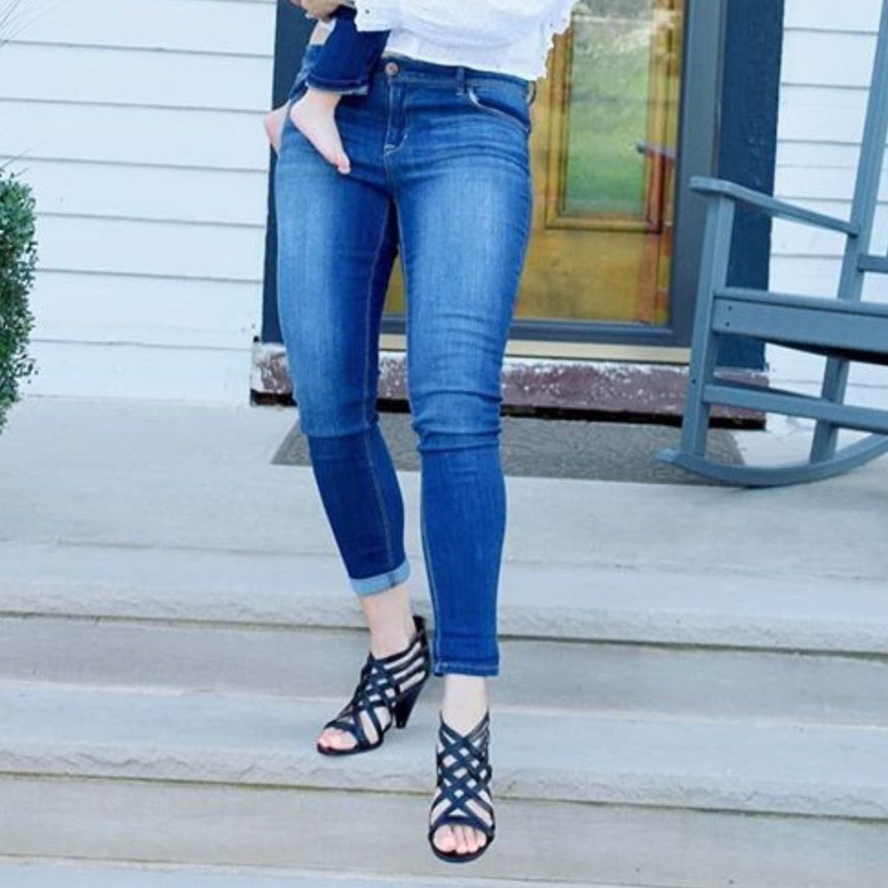 Adrianna Roll Cuff Skinny Jeans In Ziggy